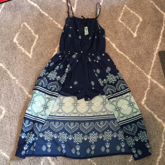 Cute romper with train - Picture 1 of 2